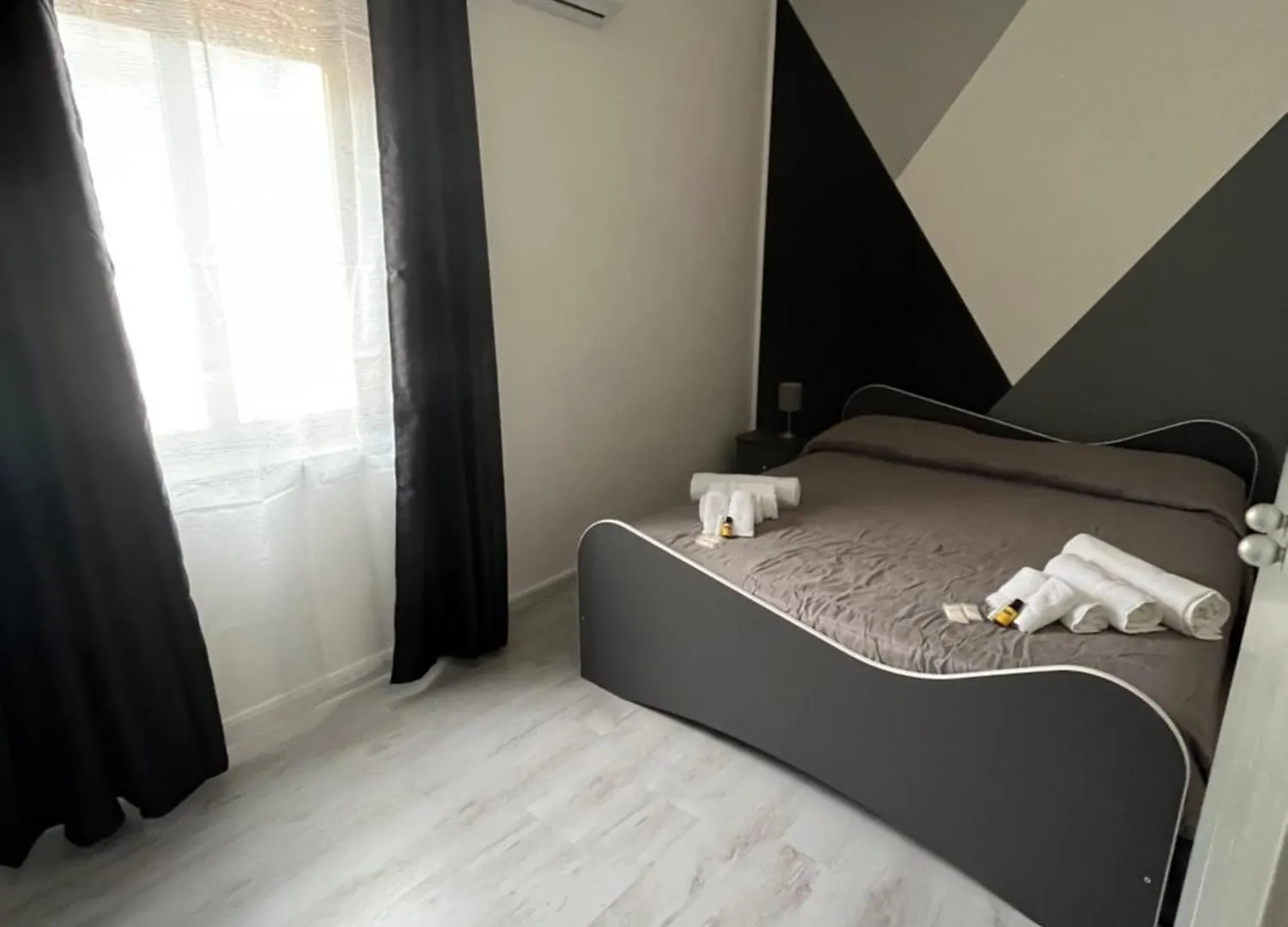 Tommy House Appartement Catánia